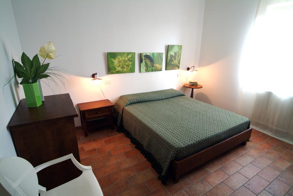 Agriturismo Casale Le Selvette Ripa Номер фото