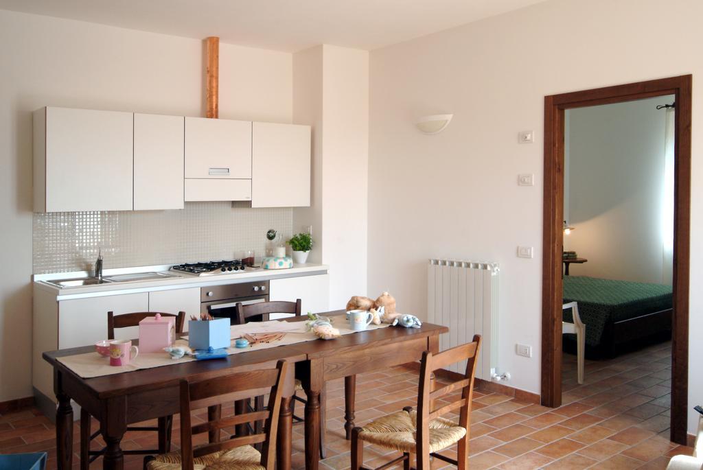 Agriturismo Casale Le Selvette Ripa Екстер'єр фото